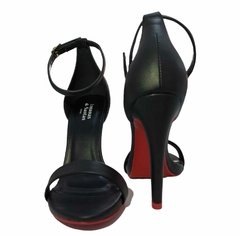 SANDÁLIA ESTELA PRETA SOLA VERMELHA - Insanas e Santas Shoes