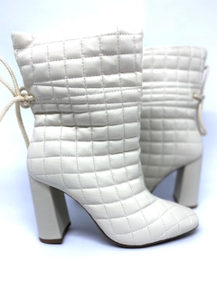 Bota LOLLA off white