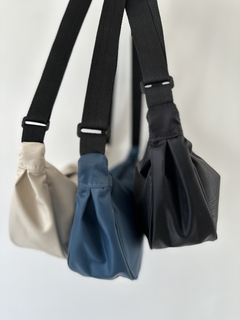 BANDOLERA AMALFI PETROLEO - comprar online