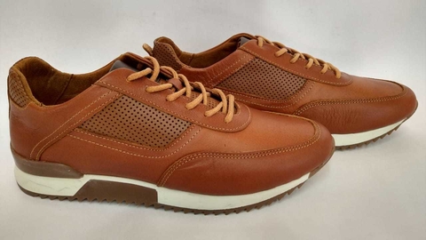TENIS EN CUERO MIEL ROMANACI