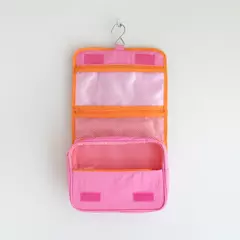 Neceser con percha rosa - comprar online