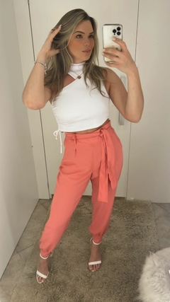 Cropped MYFT Gola Alta Assimétrico Branco na internet