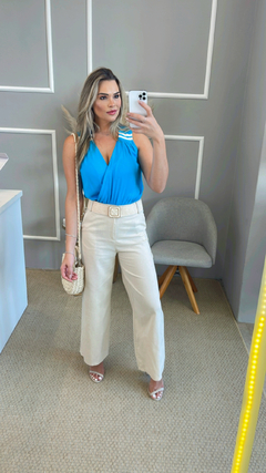 Body azul turqueza det bege P na internet