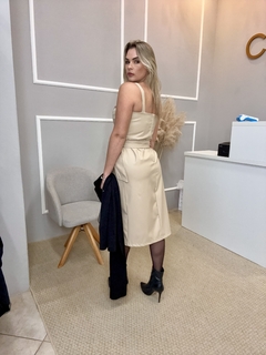 Vestido poliuretano creme 38 - Closet de Luxo