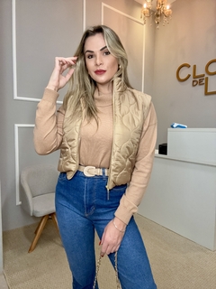Blusa modal gola boba camel U na internet