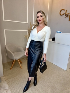 Saia poliuretano midi preta - Closet de Luxo