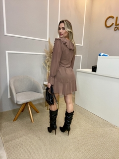 Vestido crepe babados marrom M - comprar online