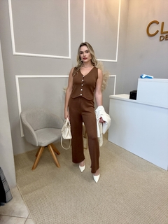 Conjunto colete e calça modal marrom U - loja online