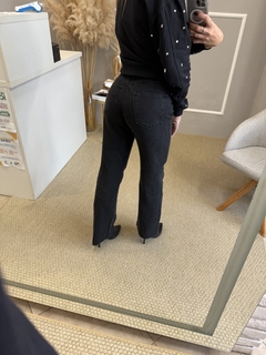 Calça wide slim preta estonada - comprar online
