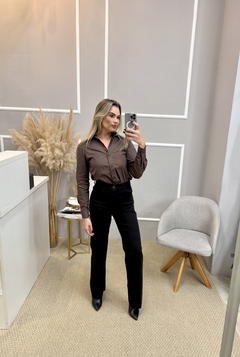 Calça wide slim preta