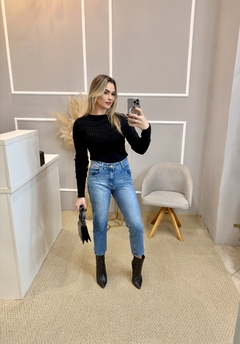Calça mom jeans Stella na internet