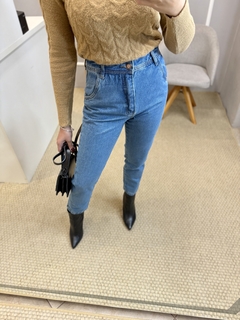 Calça mom jeans Rebeca