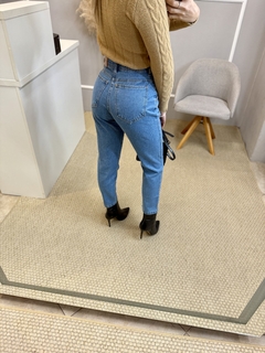 Calça mom jeans Rebeca - comprar online