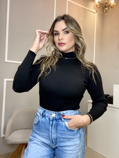 Blusa modal clássica canelada preta U - loja online