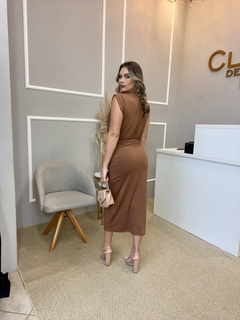 Vestido poliamida gola boba camel U - comprar online