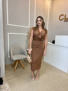 Vestido poliamida gola boba camel U na internet