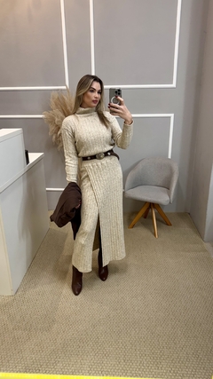 Blusa tricot mousse gola bege M na internet