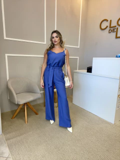 Conjunto blusa e calça alfaiataria azul na internet