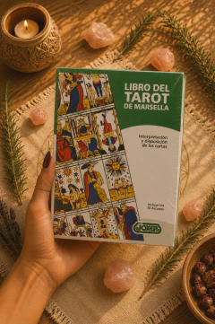 Libro de Tarot De Marsella (incluye cartas)