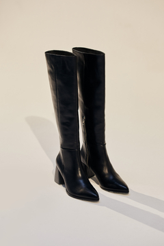BOTA FRAGA