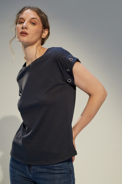 REMERA MOERO - comprar online