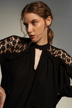 BLUSA SISTAS en internet