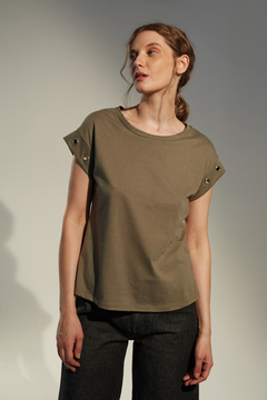 REMERA MOERO