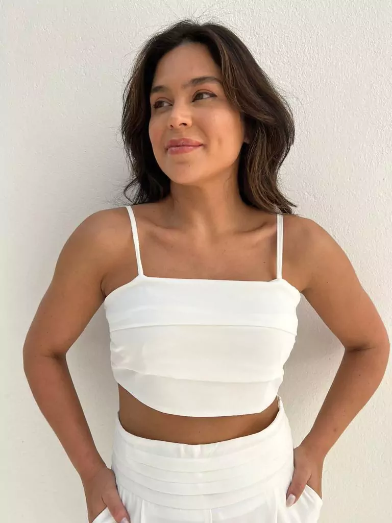 Cropped Nina