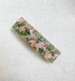 presilha clip rosa e verde