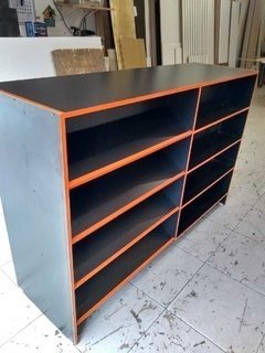 Balcão atendimento MDF Preto c/ filete laranja.códLAR147