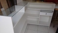 Balcão em L com vidro superior MDF branco - Ref 12369 na internet