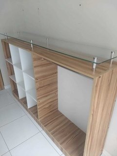 Balcão Central C/ Vidro MDF Nogueira E Branco .Cód BLCJ1 - comprar online