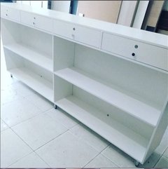Balcão Mdf Branco Com Gavetas E Faixas Em Mdf Vermelho