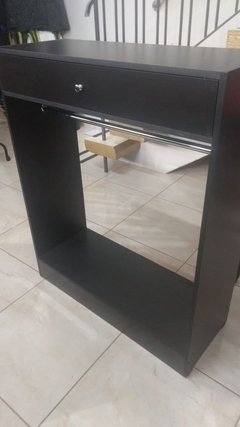 Balcão central MDF preto com gaveta e cabideiro.cód 321009 - comprar online