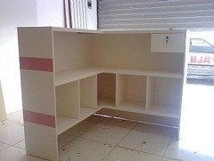 Balcão Em L MDF Branco Com Colmeia Ref: 257 - Balcões Sob Medida