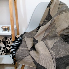 Manta Triángulos Beige