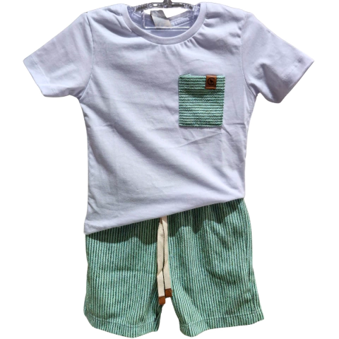 Imagem do Conjunto Infantil Menino Camiseta Bolso e Bermuda ecologica