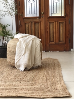 Alfombra de yute trenzado natural