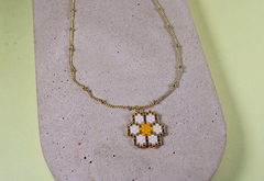Cadena Mararita tejida