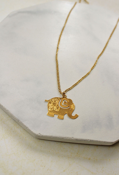 Cadena elefante mandala en internet