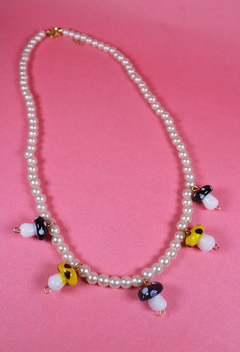 Collar perlas hongos en internet