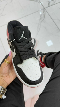 AIR JORDAN/ VERMELHO PRETO na internet