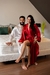 Robe longo de casal cetim off com vies off e vermelho com vies vermelho - Le Charm - Pijamas e Robes em Cetim Toque de Seda - Loja Oficial