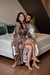 Robe longo de casal cetim off com vies off e animal print - Le Charm - Pijamas e Robes em Cetim Toque de Seda - Loja Oficial