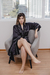 Robe cetim curto clássico preto com vies off - Le Charm - Pijamas e Robes em Cetim Toque de Seda - Loja Oficial