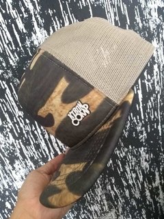 Bone Aba Curvada AnimalPrint Telinha Ktron - comprar online