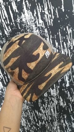 Bone Aba Curvada AnimalPrint Telinha Ktron