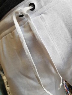 Bermuda Moletom White Chassi - comprar online
