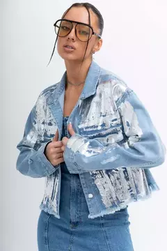 CAMPERA JEANS CELESTE CON FOIL PLATEADO ( ART. 1231) - comprar online