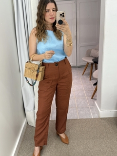 Calça Cenoura Linho Regina - Marrom - THAÊ